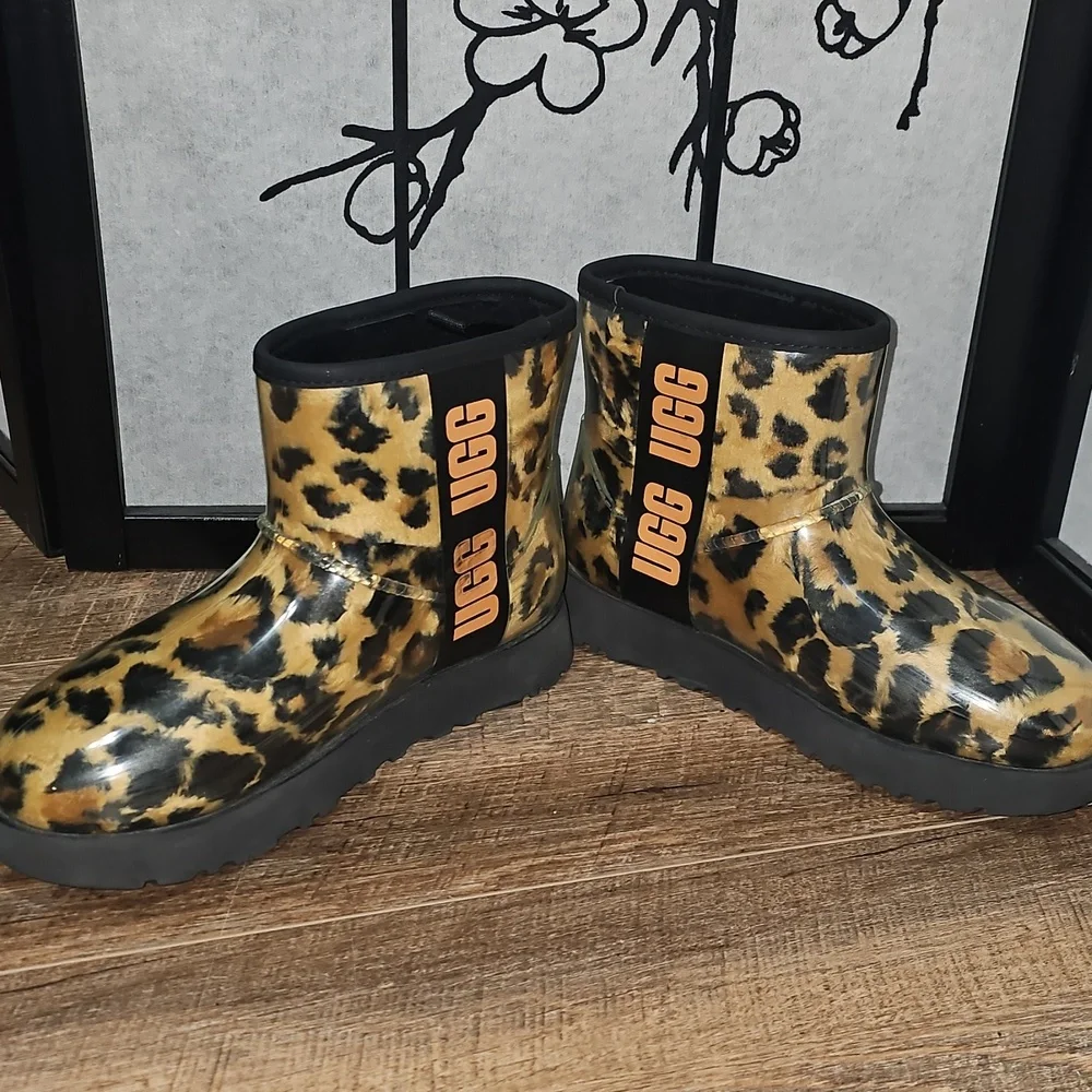 UGG Clear Mini Panther Animal Print Winter Waterproof Boots Size 5 - Picture 5 of 11